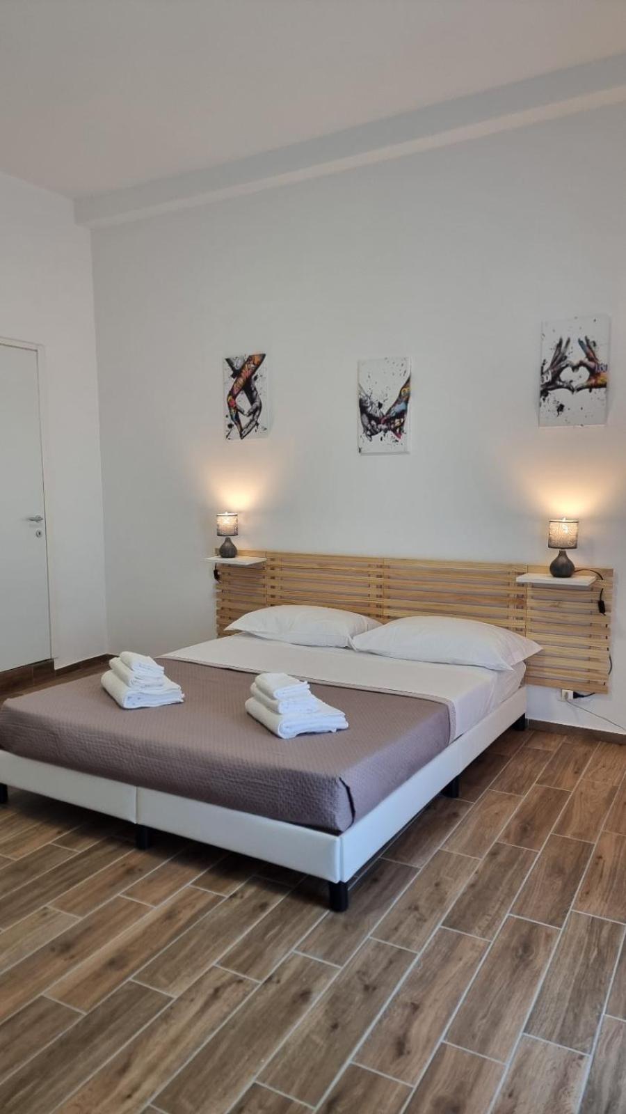 Fly Napoli Bed & Breakfast Eksteriør bilde